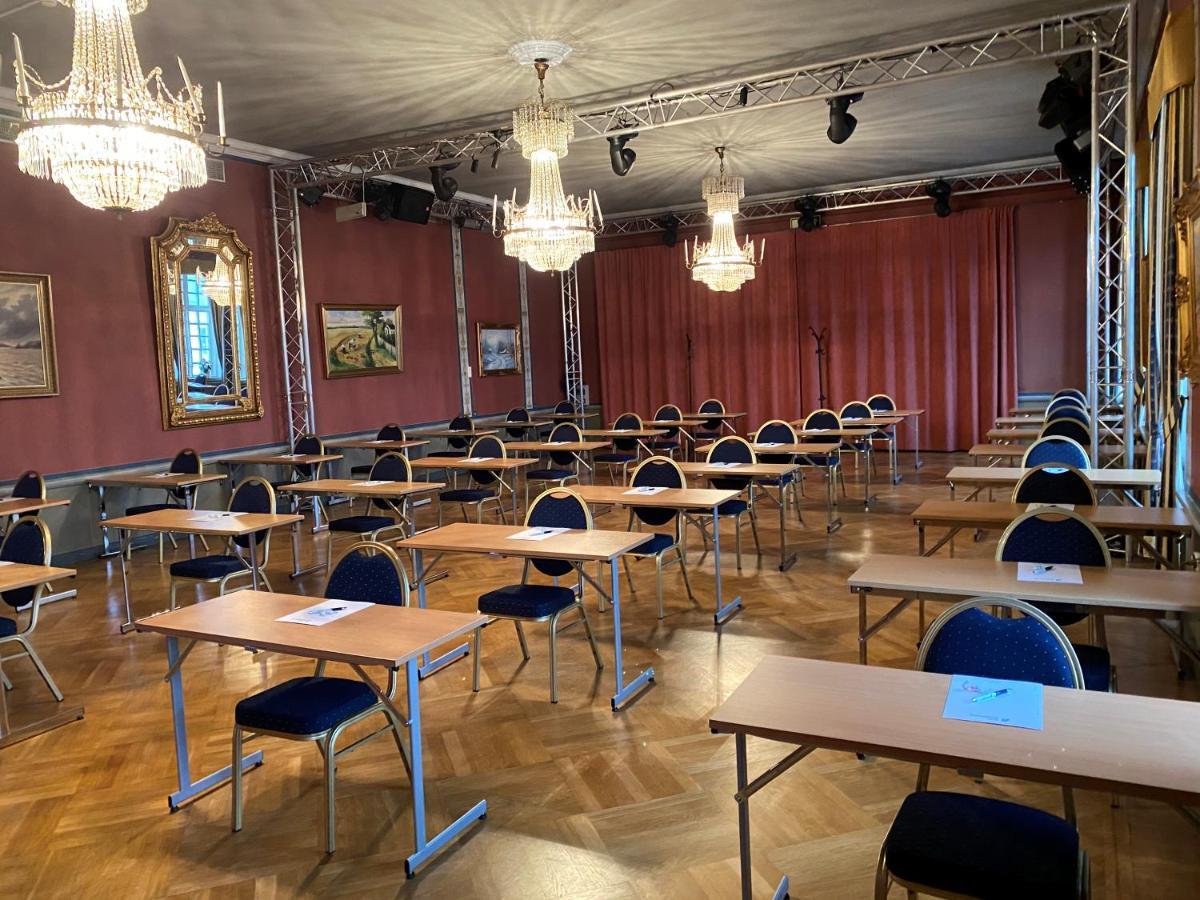 Eksjoe Stadshotell Bagian luar foto